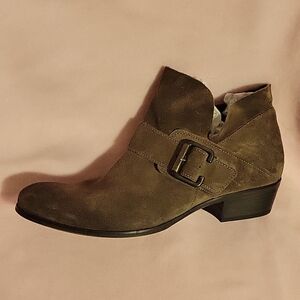 Paul Green suede ankle boots